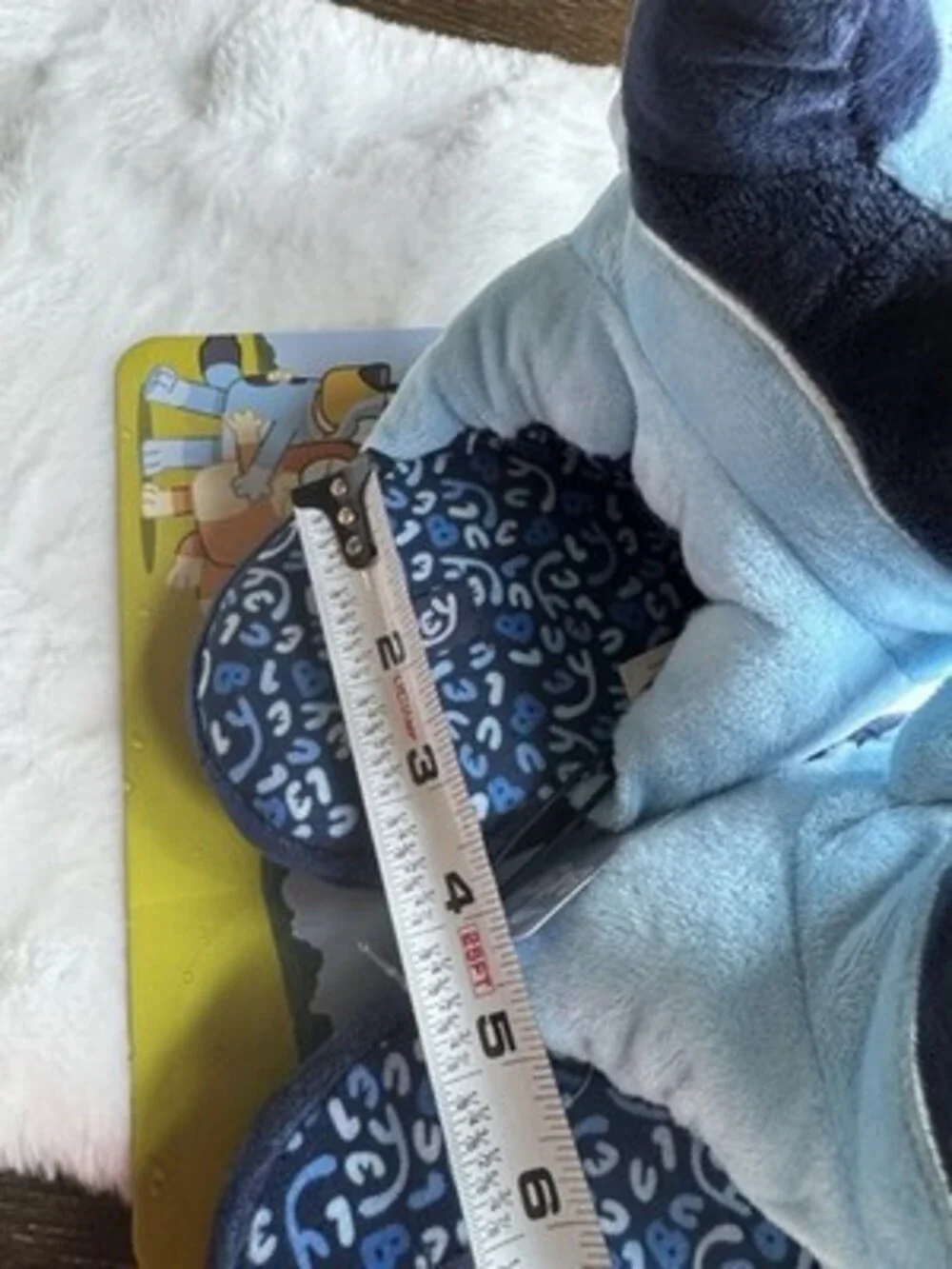Brand New Bluey Slippers Size Medium NWT